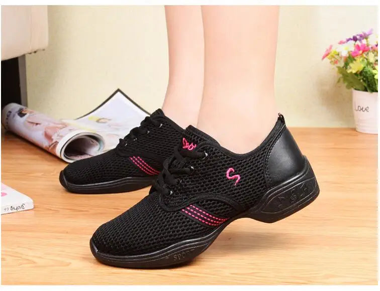 Lightweight Sneakers Fashion Sports Feature Soft Outsole Breathable Running Modern Dance Shoes Sneakers for Woman Practice Shoes