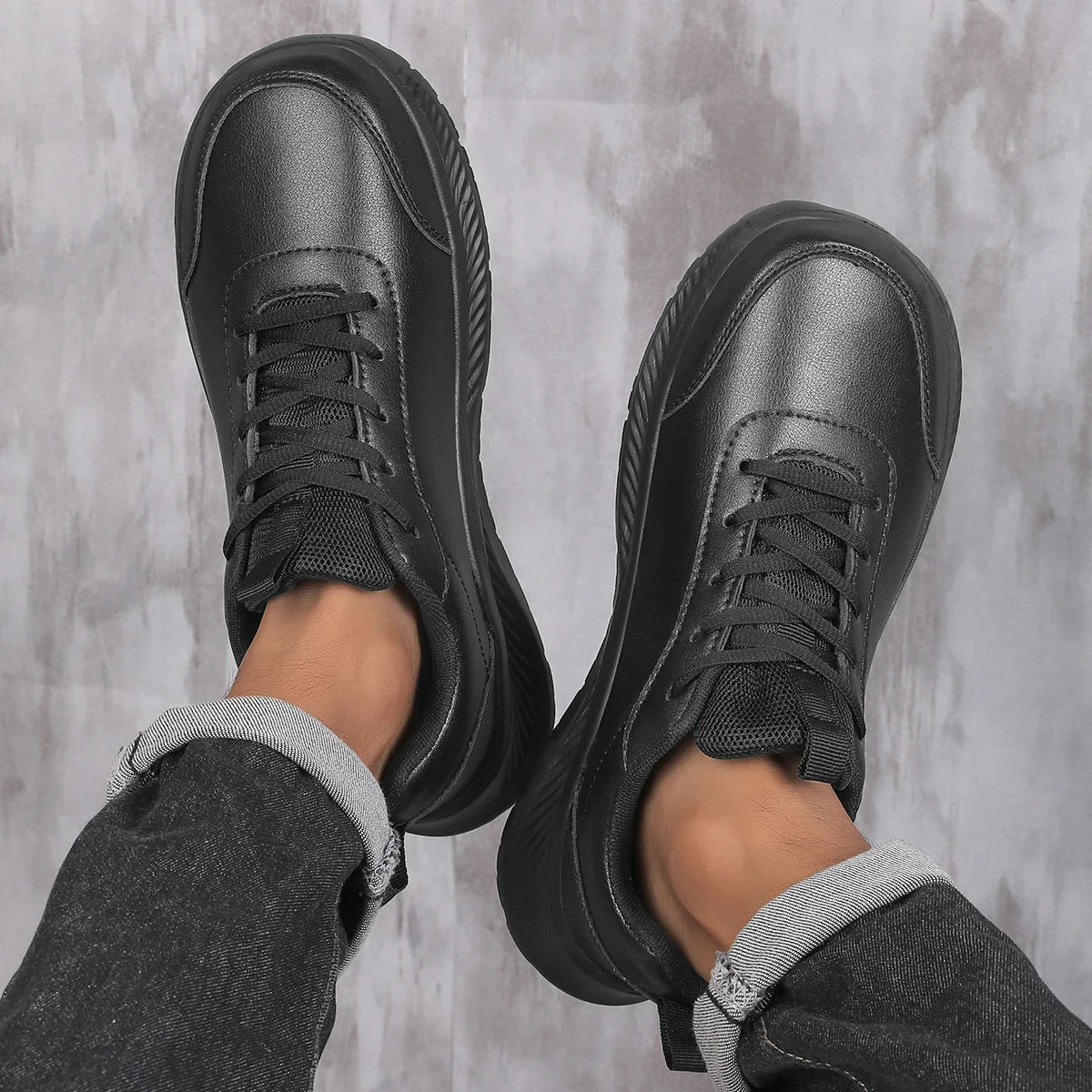 Men's Casual Sneakers Sports Shoes with Comfortable Leather Surface Men's Outdoor Widened Toe Men's Shoes for Men Sneakers