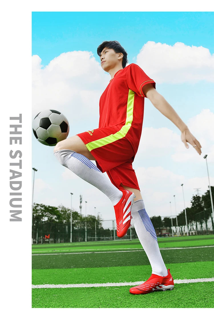 Man Soccer Shoes Original Football Boots for Men Studded Society Turf Indoor Training Cleats Non Slip Ultralight Kids Sneakers