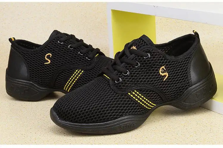 Lightweight Sneakers Fashion Sports Feature Soft Outsole Breathable Running Modern Dance Shoes Sneakers for Woman Practice Shoes