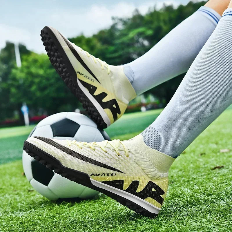 New Men Soccer Shoes Professional Football Boots Soccer Training Shoes Cleats High-quality Ultralight Outdoor Match Non-Slip