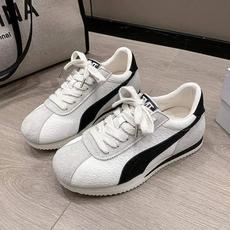 Sneakers Women's Sporty Casual Flat Bottom Shoes Autumn New Breathable Lightweight Soft Bottom Rubber Platform Shoes