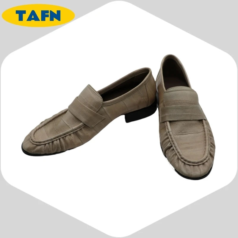 Loafers Slip-on Flat Shoes Trendy Style High-End Good-Looking All-Matching Comfortable Refined and Simple  A40101