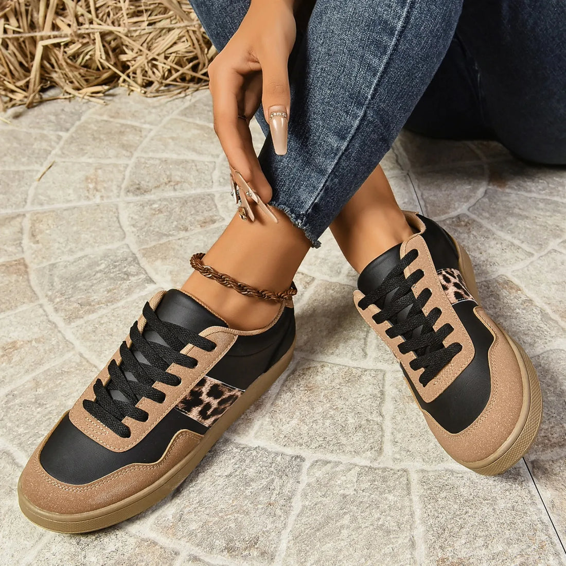 Women Sneakers 2024 New Fashion Luxury Designer Shoes for Women Brand Classical Outdoor Sneakers Casual Women Zapatos De Mujer