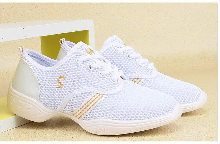 Lightweight Sneakers Fashion Sports Feature Soft Outsole Breathable Running Modern Dance Shoes Sneakers for Woman Practice Shoes